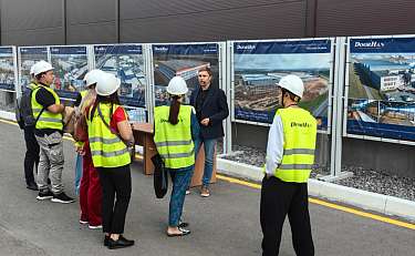 DoorHan провел экскурсию на заводе в Воронеже для участников промышленного форума